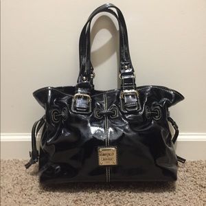 Dooney & Bourke black patent leather handbag med.